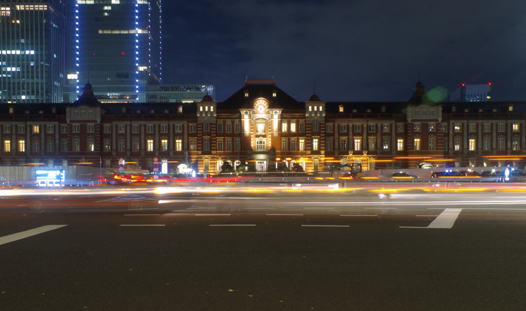 東京駅の夜1