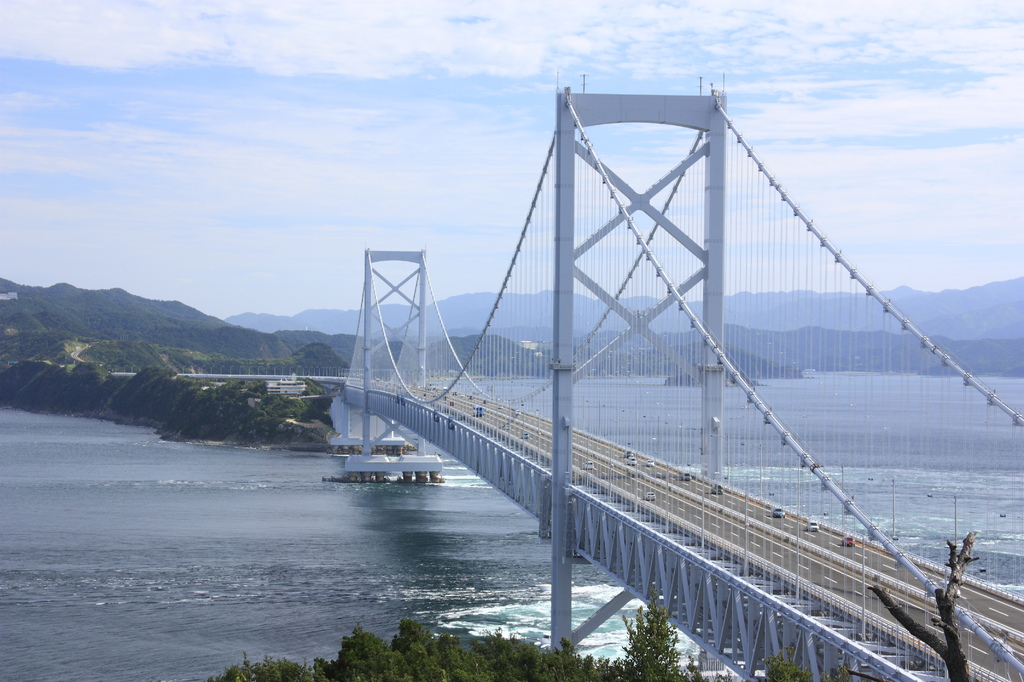 大鳴門橋