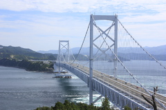 大鳴門橋