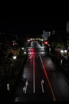 雨上がりの交差点
