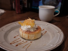 オレンジカラメルバスクチーズケーキ