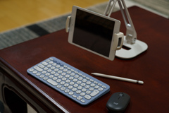 座卓で iPad