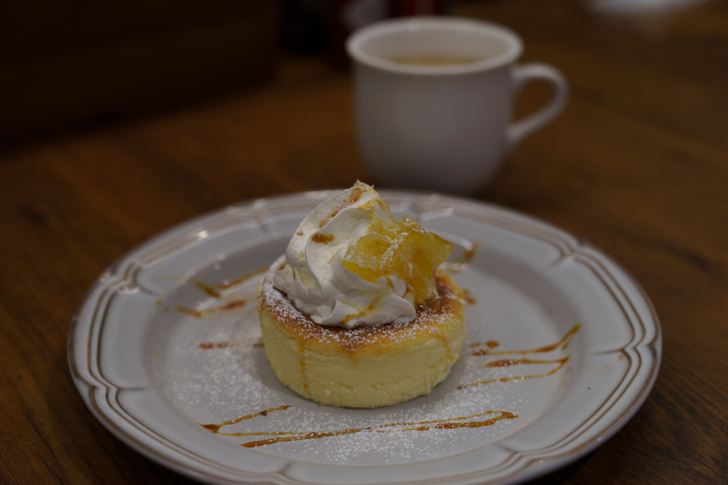 レモンキャラメルバスクチーズケーキ