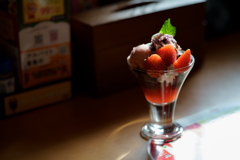 いちごとチョコのミニパフェ
