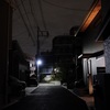 路地裏の灯り