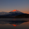山中湖半からの紅富士
