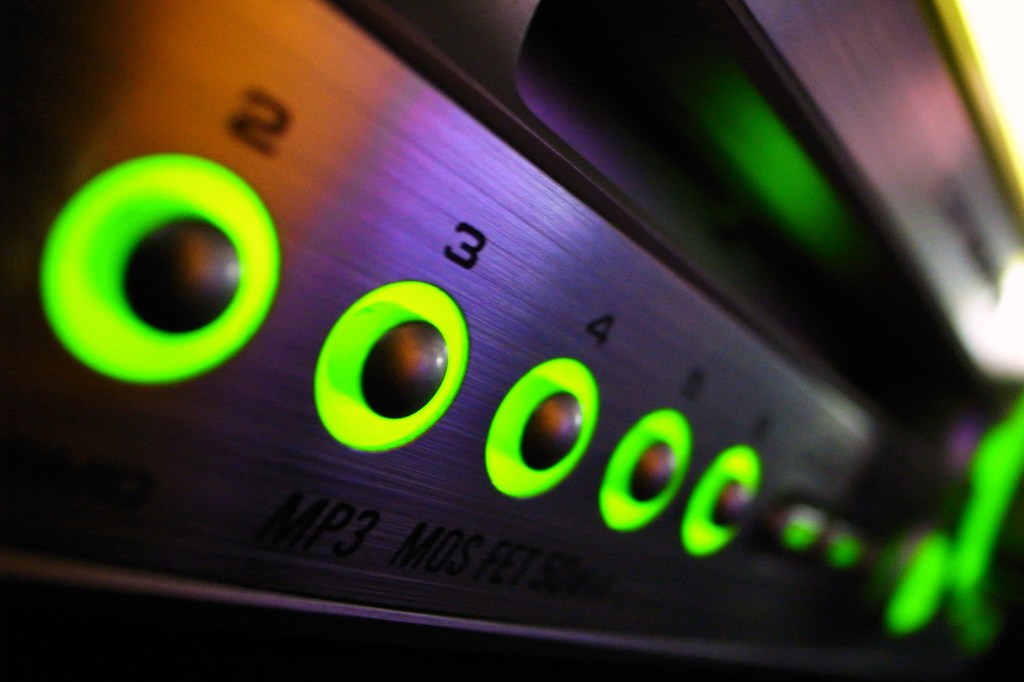 audio　light　is circle