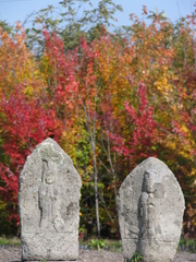 紅葉と道祖神