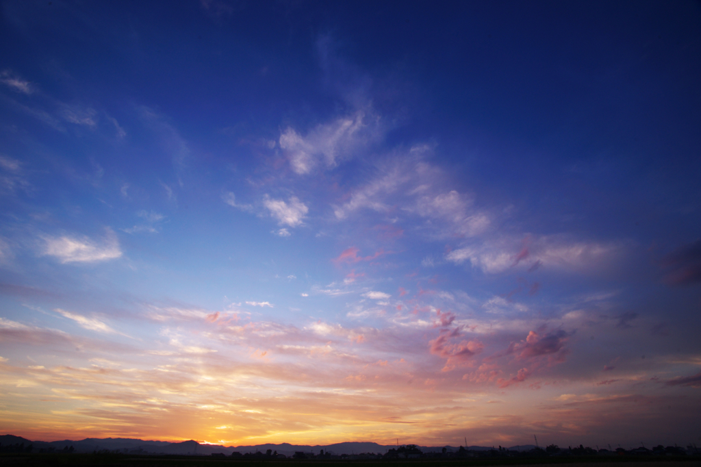 満月の前の夕暮れ