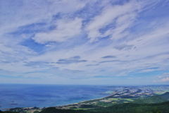 三里浜／セミのいない空