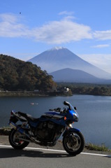 富士山とバイク