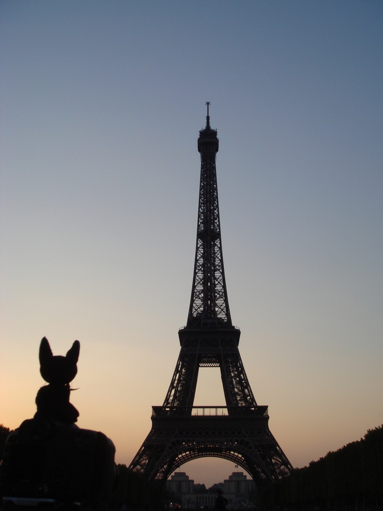 ジジ旅行記（エッフェル塔）