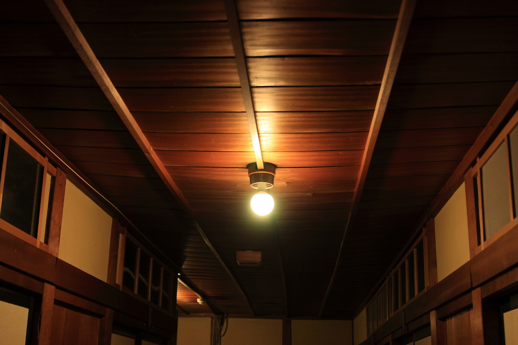 廊下の明かり