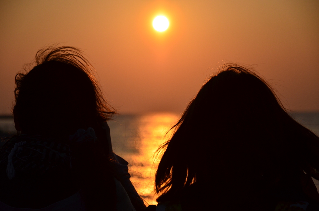 夕日とシルエット
