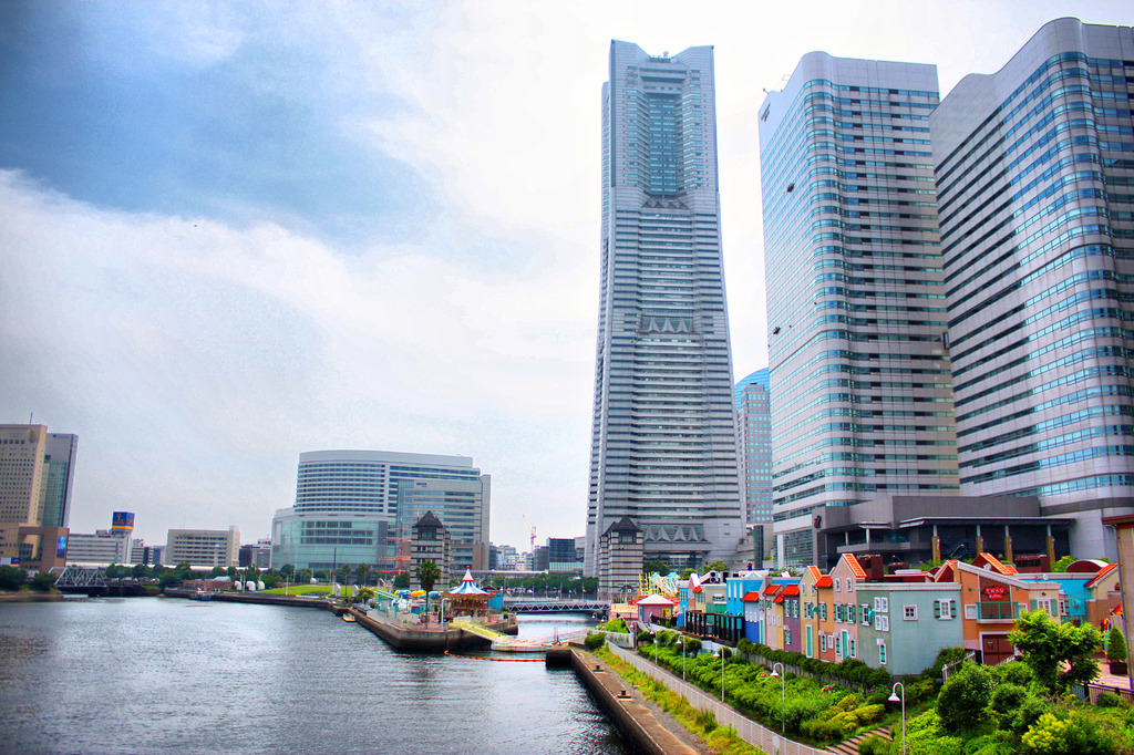 0626HDR24