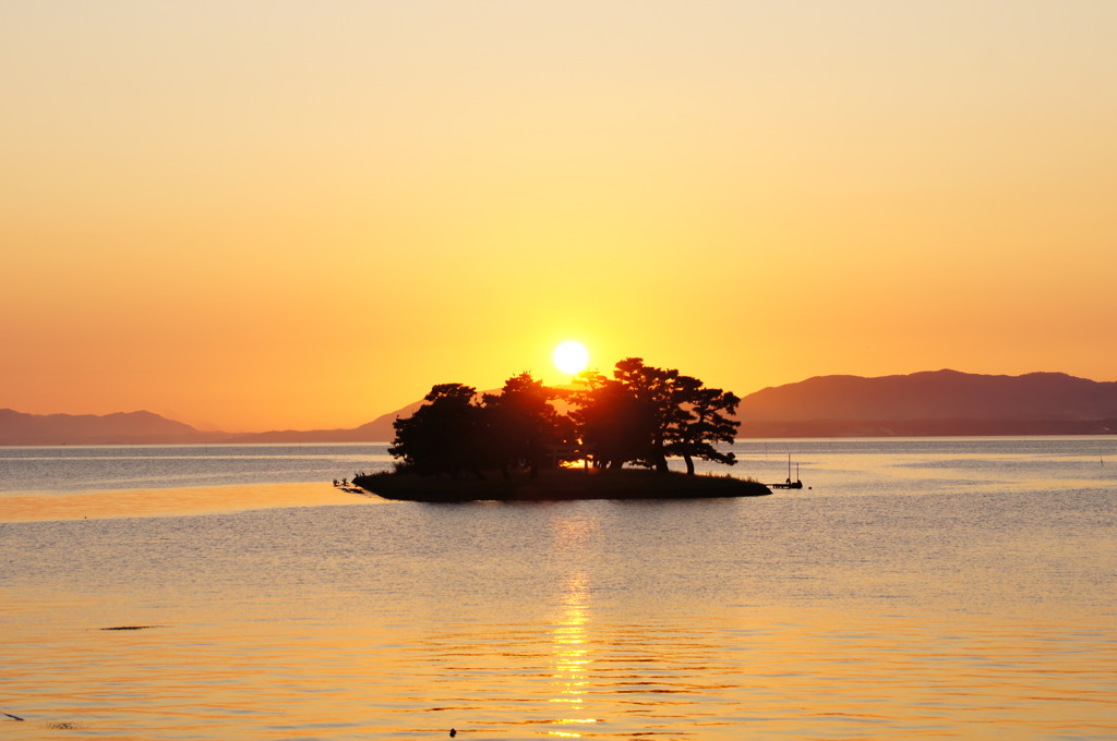 沈んでゆく太陽