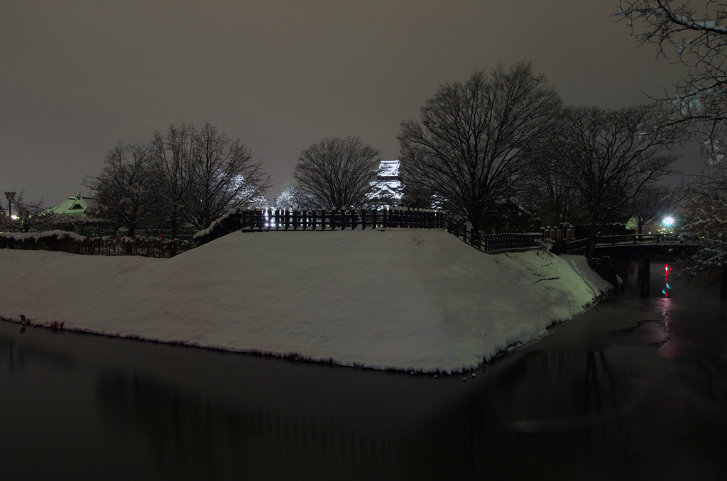 雪夜の外堀