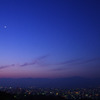 夜明けの競演