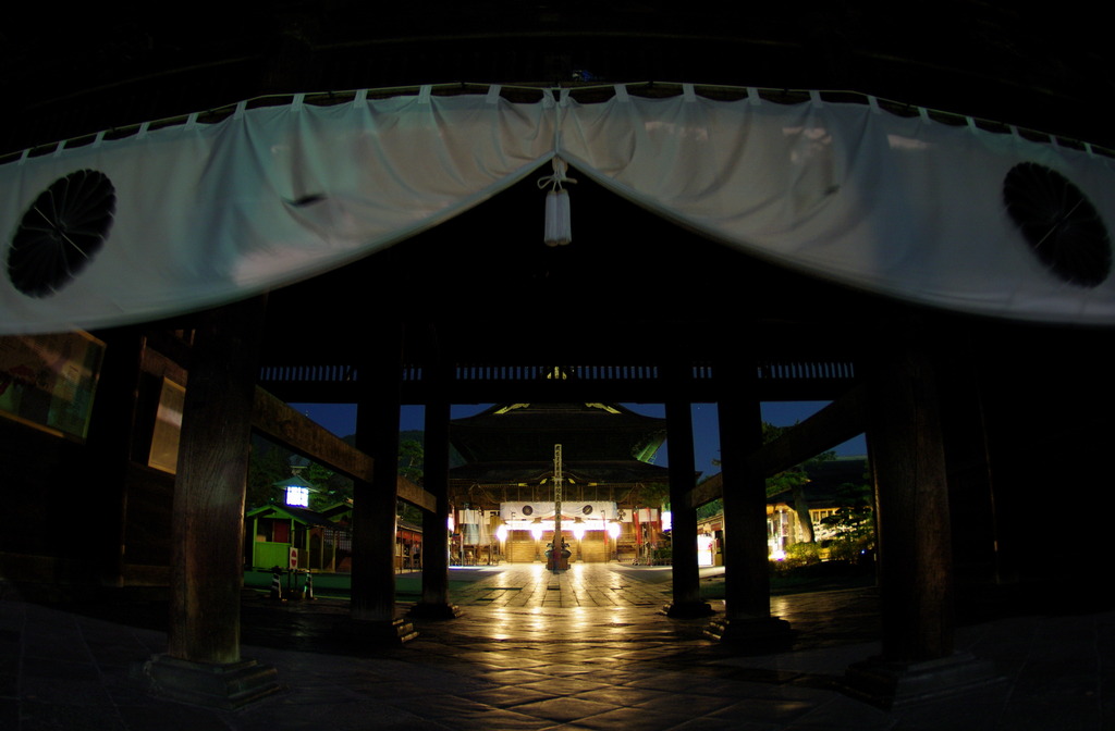 月夜の善光寺 御開帳