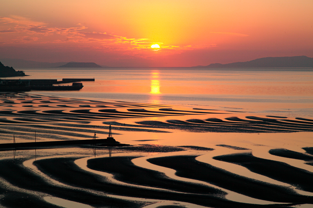 夕映えの有明海