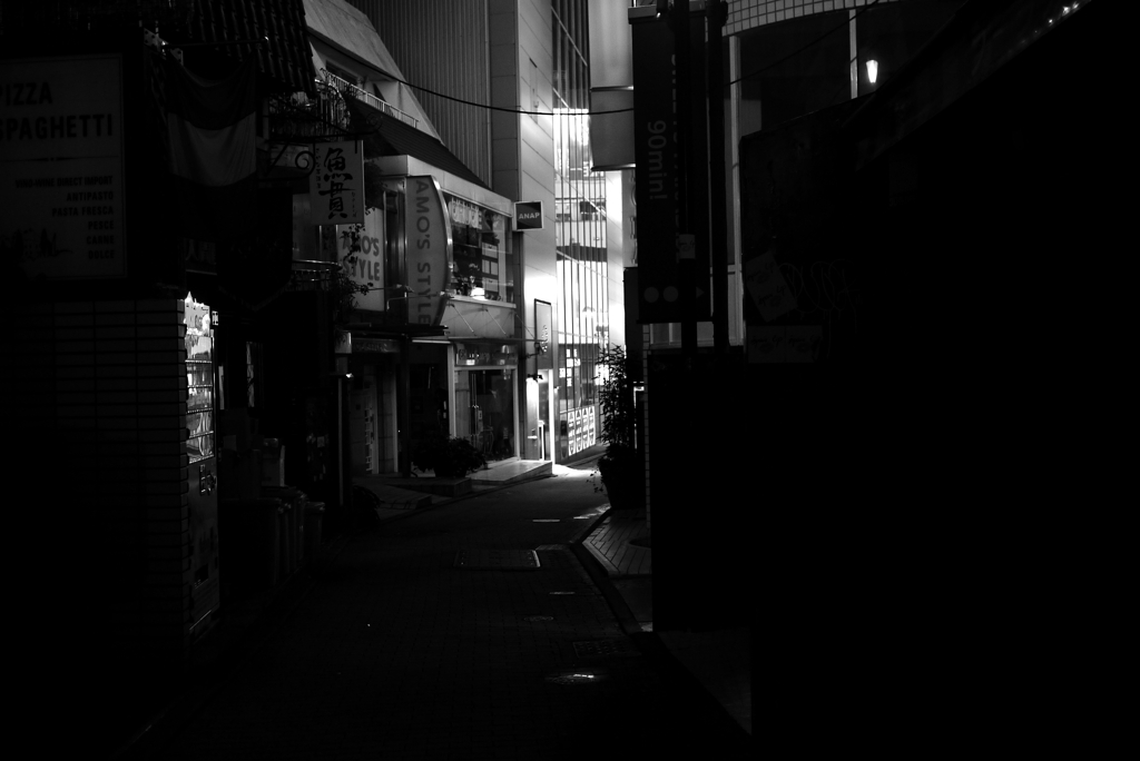 街は眠る　