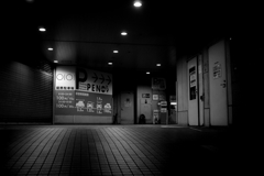 街は眠る