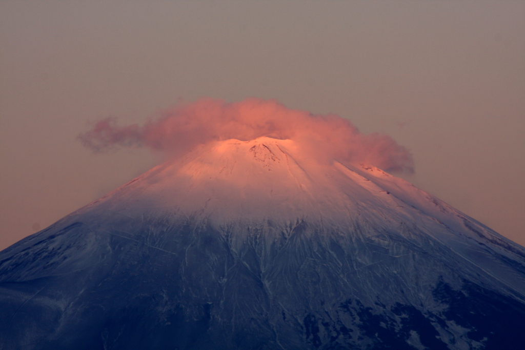 朝陽は富士山頂から