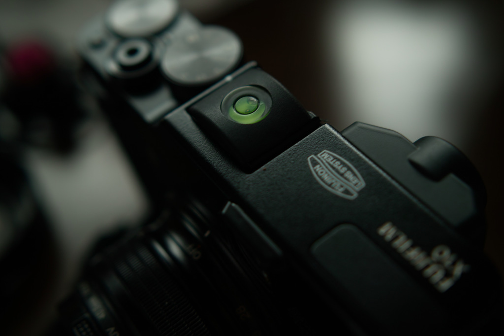 FUJI X10