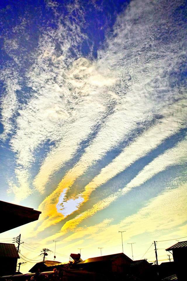 酷暑の後の空
