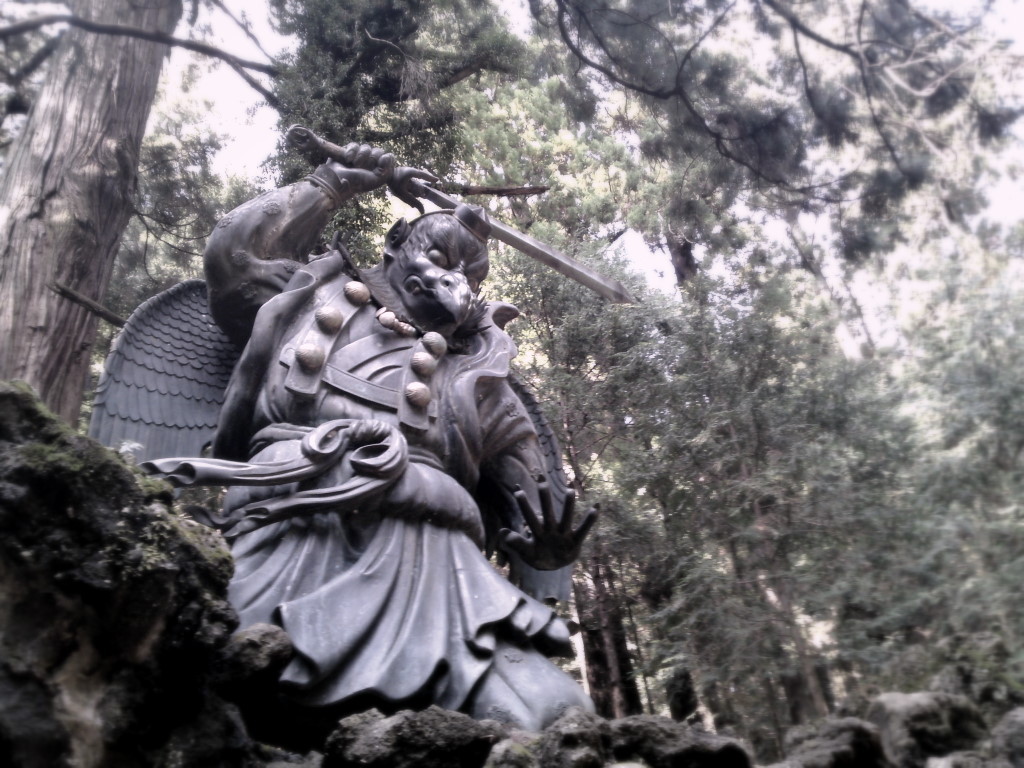 結界の守り神