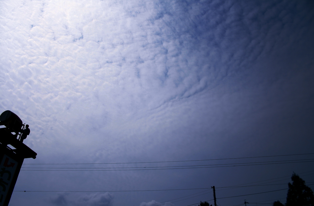 鱗雲と悲しい太鼓叩き