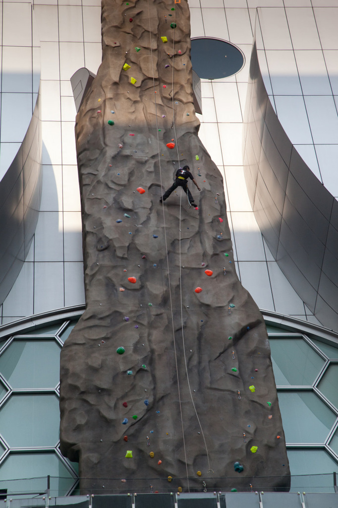 nanBa HIPS Rock Climbing　№14