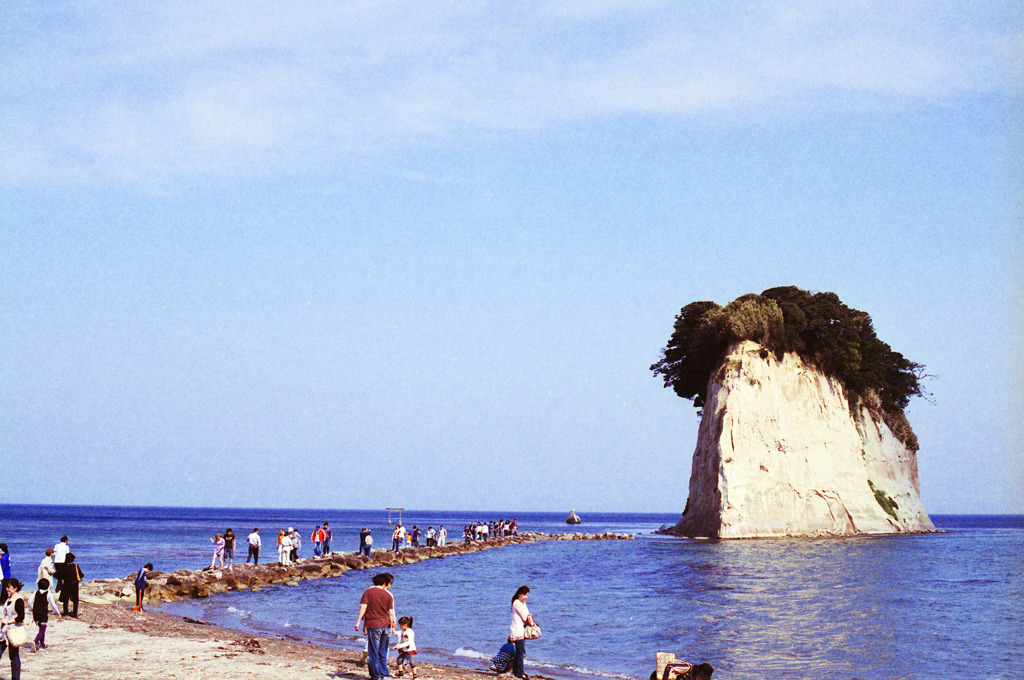 見附島