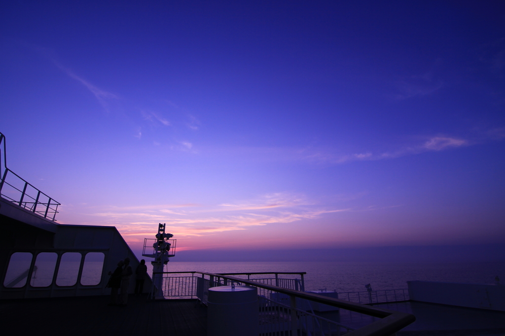 フェリーの夕方