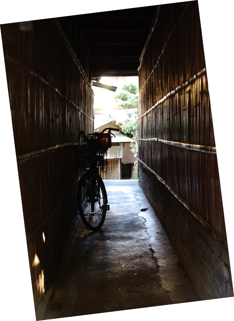 路地裏