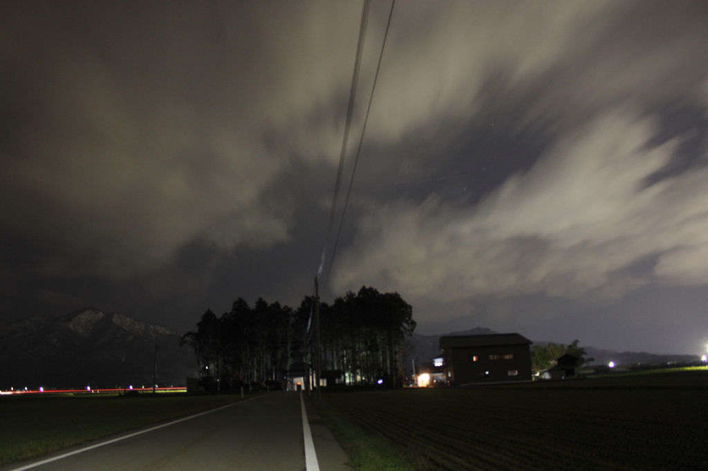 夜は案外明るい