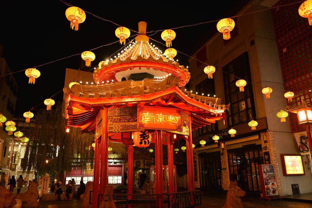 南京町の灯籠