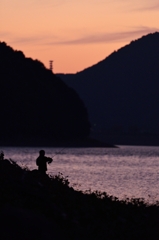 入鹿池で釣りキチさんと夕焼