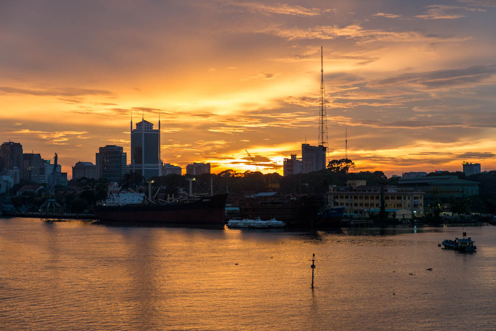 Sunset, Saigon River 02