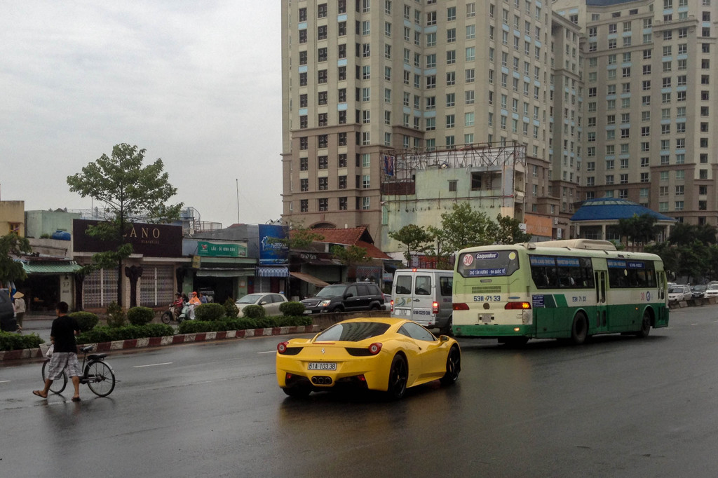 Ferrari 458 ITALIA　in Ho Chi Minh City