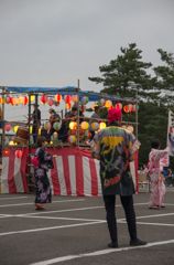 盆踊りで