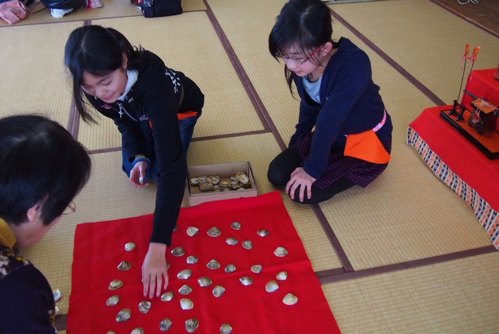 貝合わせ遊び
