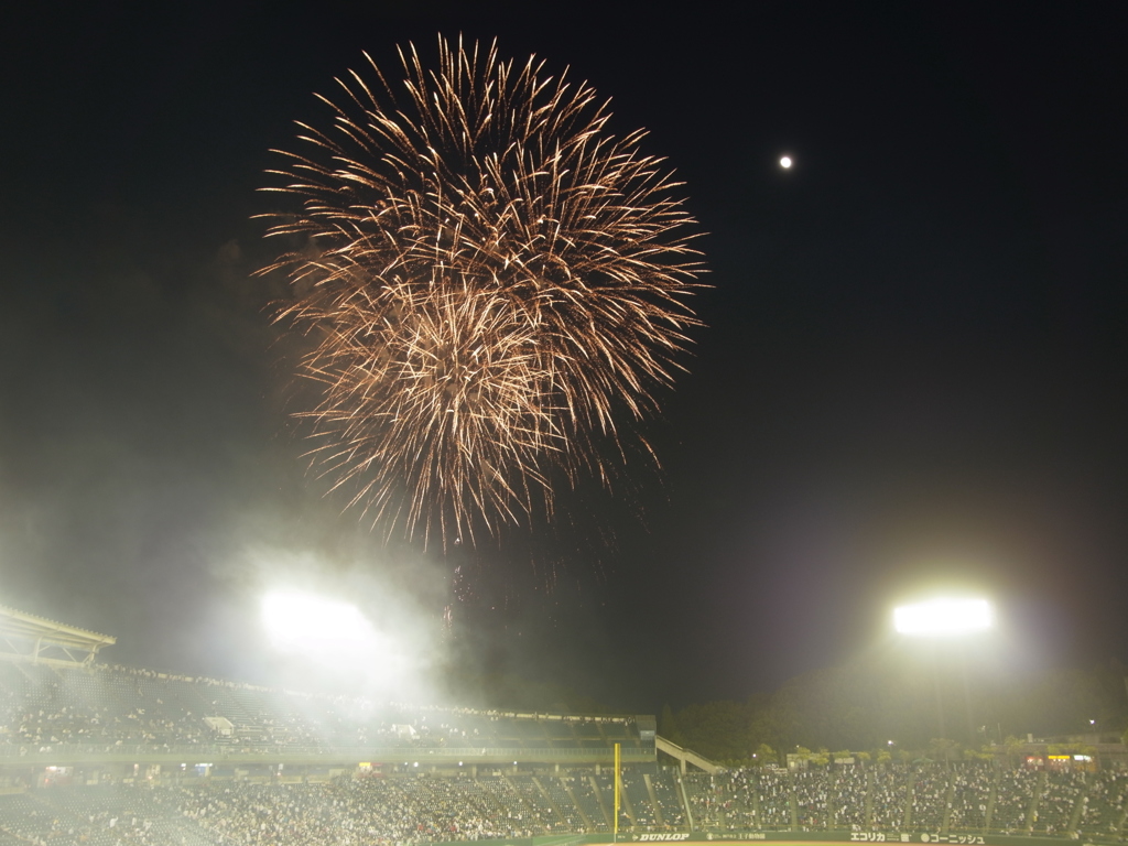 ほっともっとフィールド神戸　花火ナイト