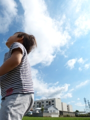 秋の空を見上げて