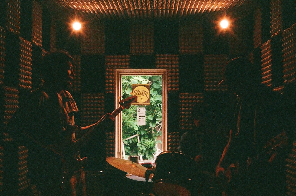 STUDIO