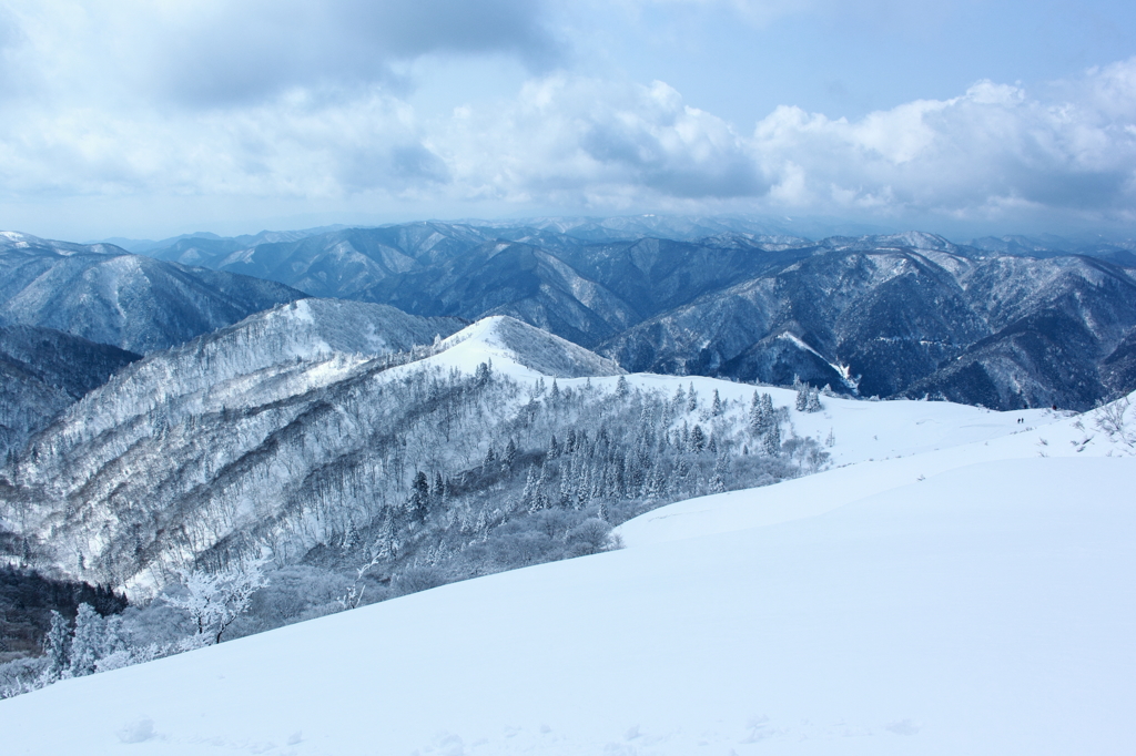 坊村ルートの稜線