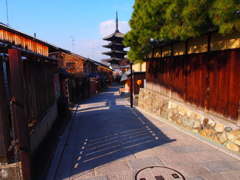 お昼ご飯に行く途中の道