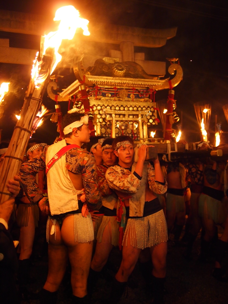 鞍馬の火祭 裸祭り/由岐神社