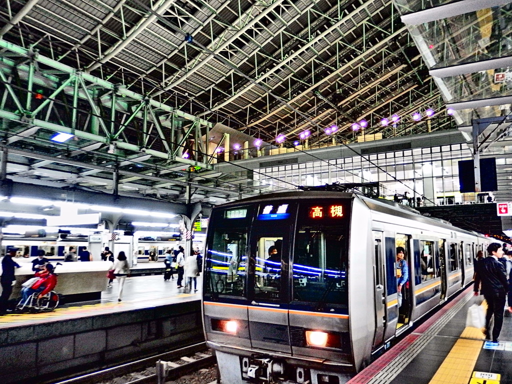 『JR大阪駅』