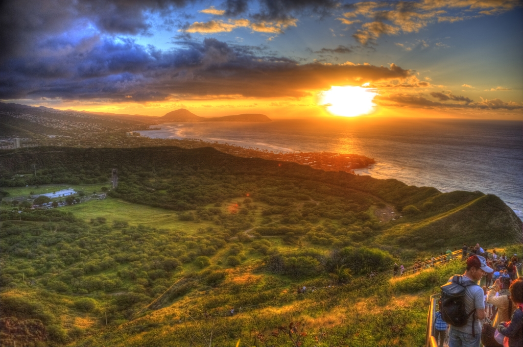 『Diamond Head Sunrise』